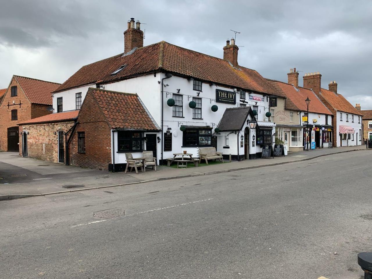 The Ivy Hotel Wragby Bagian luar foto